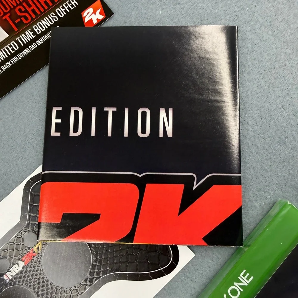 2K Games NBA 2K17 Legend Edition Xbox One Kobe Bryant Gold‎ Purple Collectible